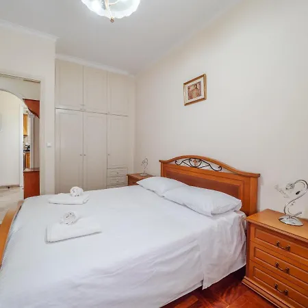 Апартаменты Aleka's House In Corfu Town *
